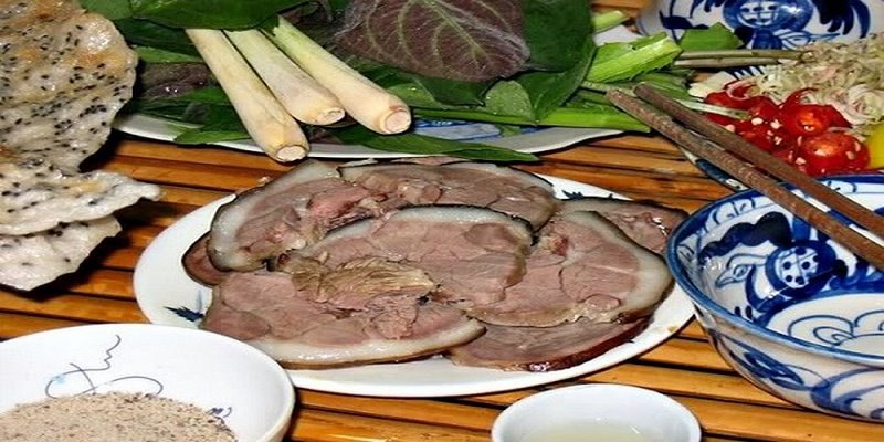 Con số may mắn khi mơ thấy ăn thịt chó